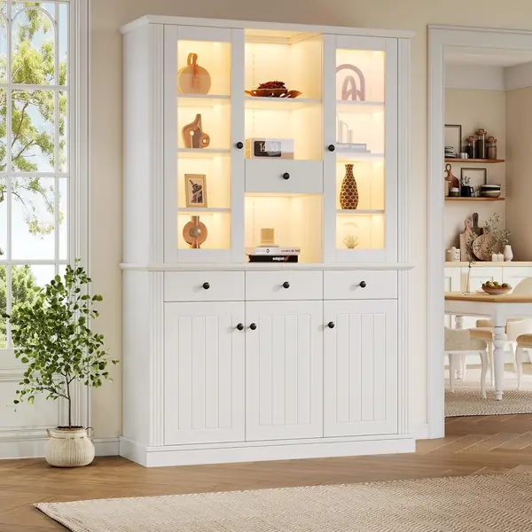 Vitrinenschrank mit LED